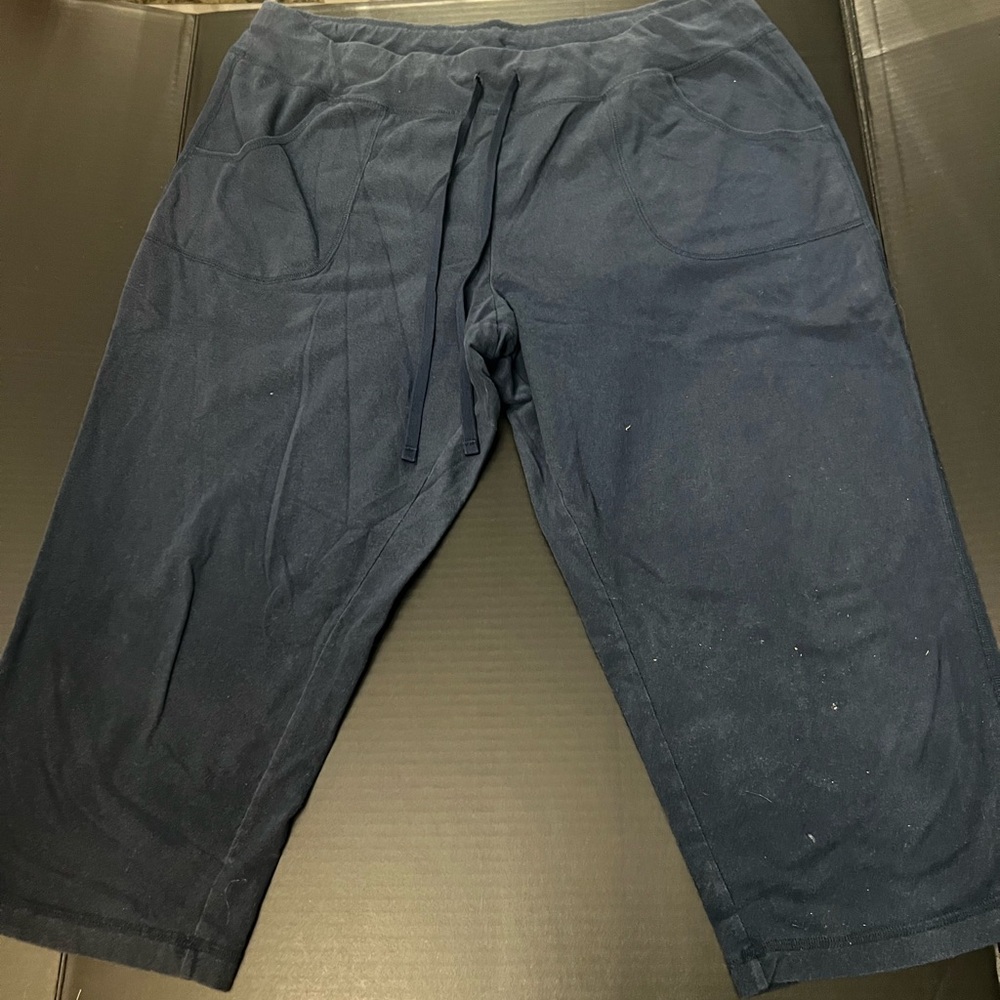 Athletic Works Dark Blue Women's Capris